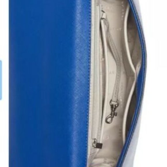 Elissa Large Shoulder Bag -NWT - Picture 4 of 5